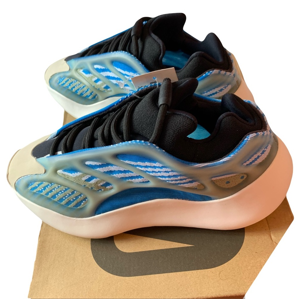 Adidas Yeezy 700 V3 “Arzareth”